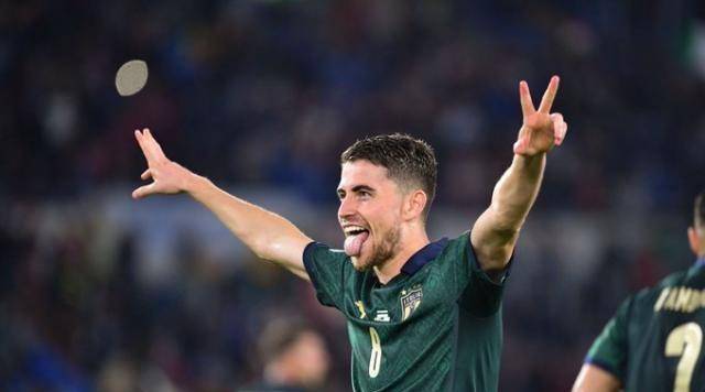 EG绝杀100T,Zeus关键团战开团秒人激烈交锋小组赛,强势挺进下一轮 EG绝杀100T,Zeus关键团战开团秒人激烈交锋小组赛,强势挺进下一轮